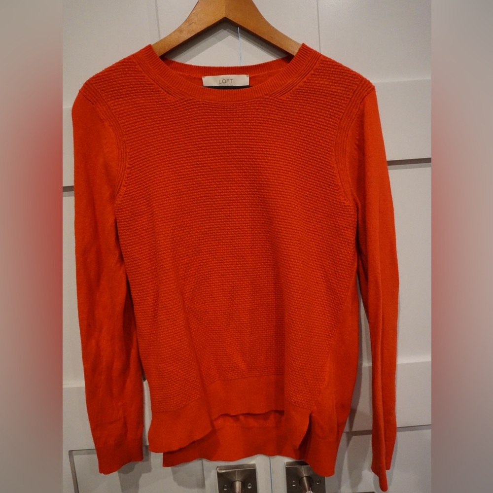 LOFT red/orange textured sweater Medium